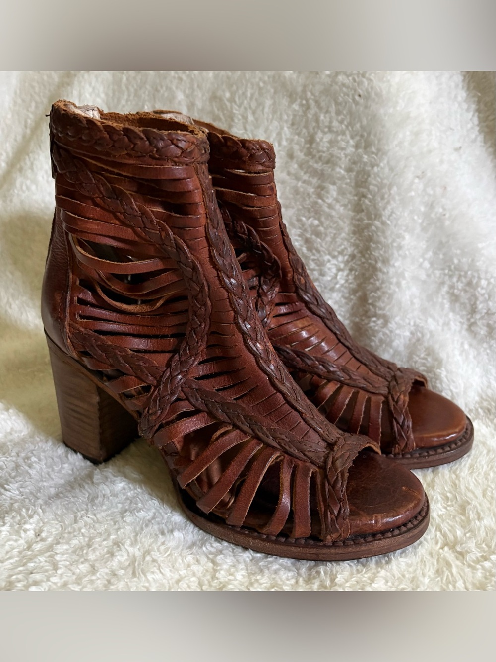Women’s Freebird Bela Brown Leather Sandals Boots Size 7 Zip Back Boho Braided